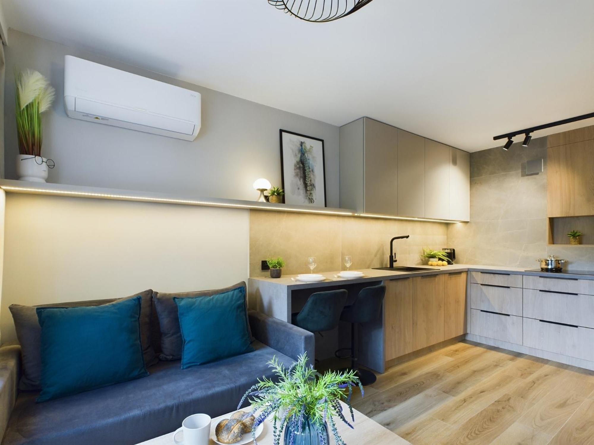 Beautiful For Two People By Renters *