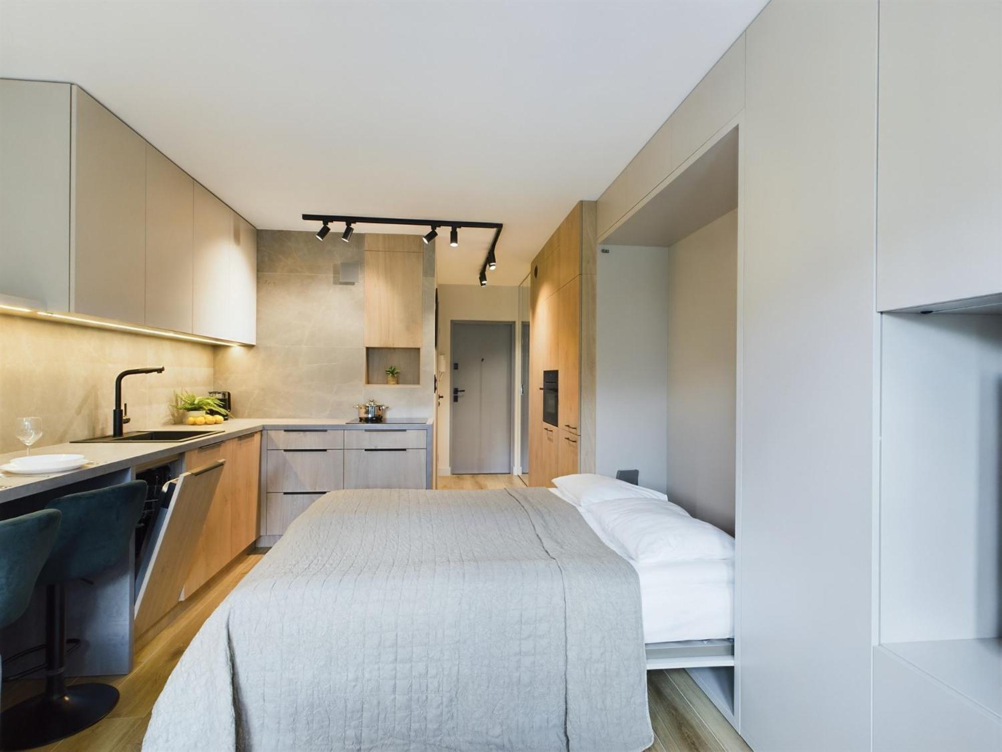 Beautiful For Two People By Renters Apartment *